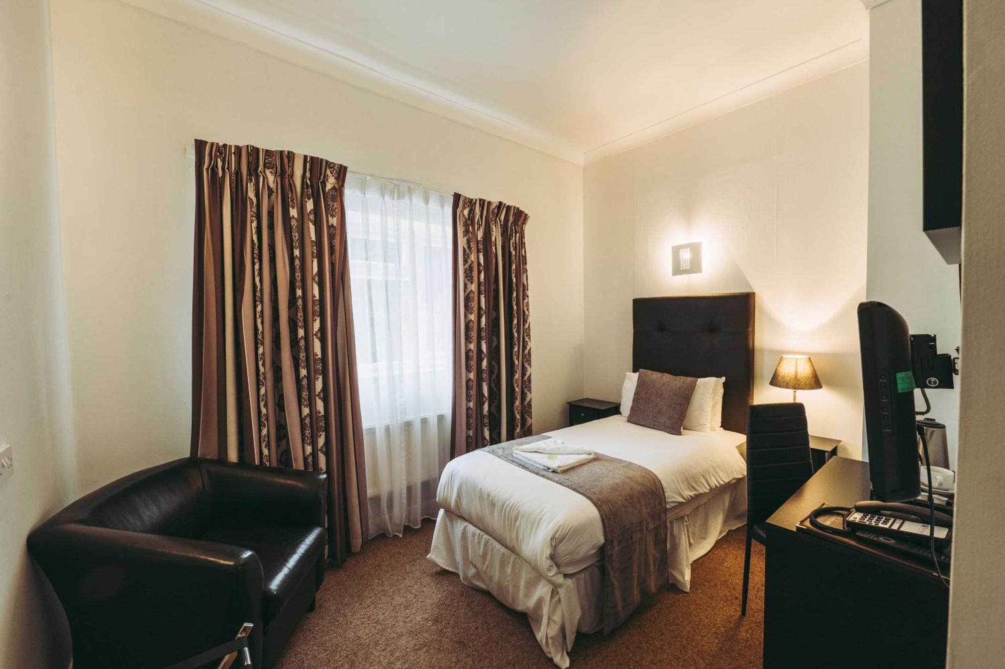 The Grange Hotel Brent Knoll ハイブリッジ エクステリア 写真